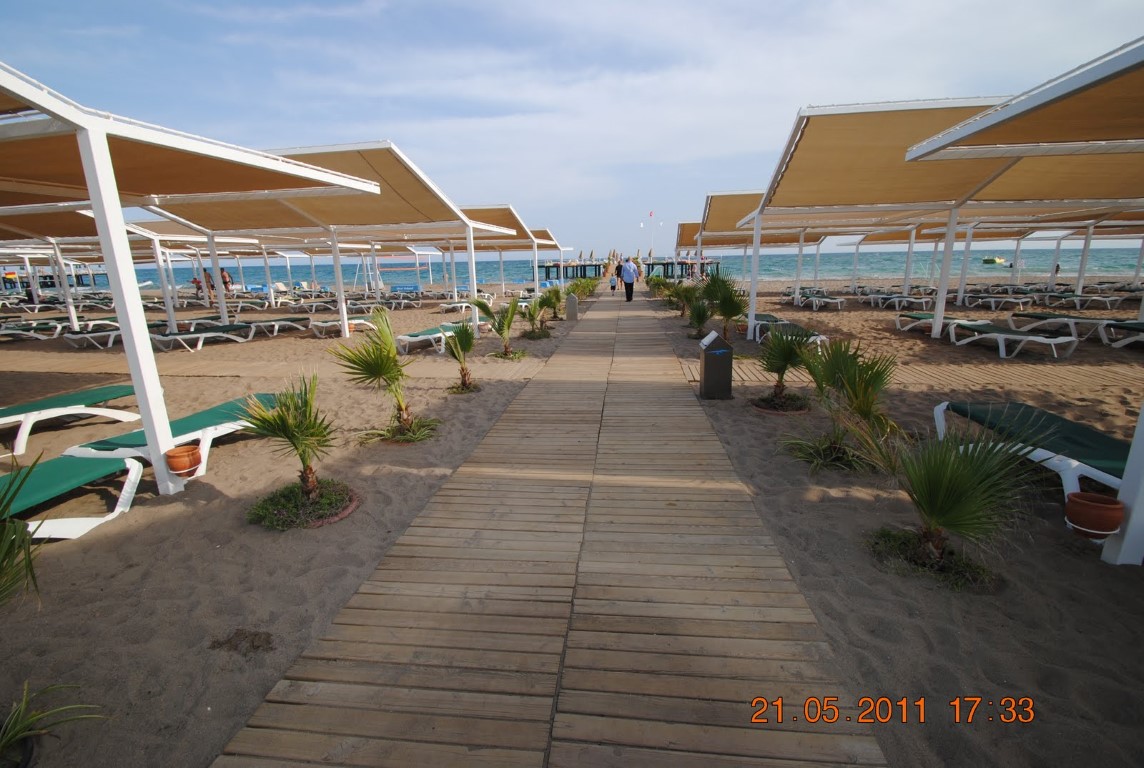 imagini hotel ROYAL WINGS LARA